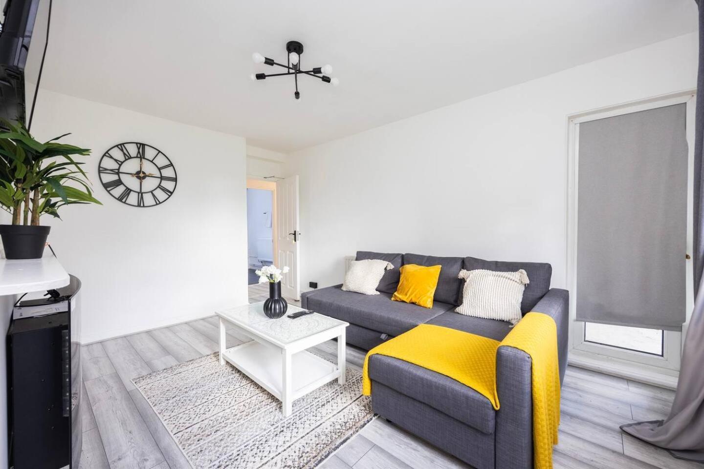 Chic Urban Perfect For Groups Of Six! Holiday home *