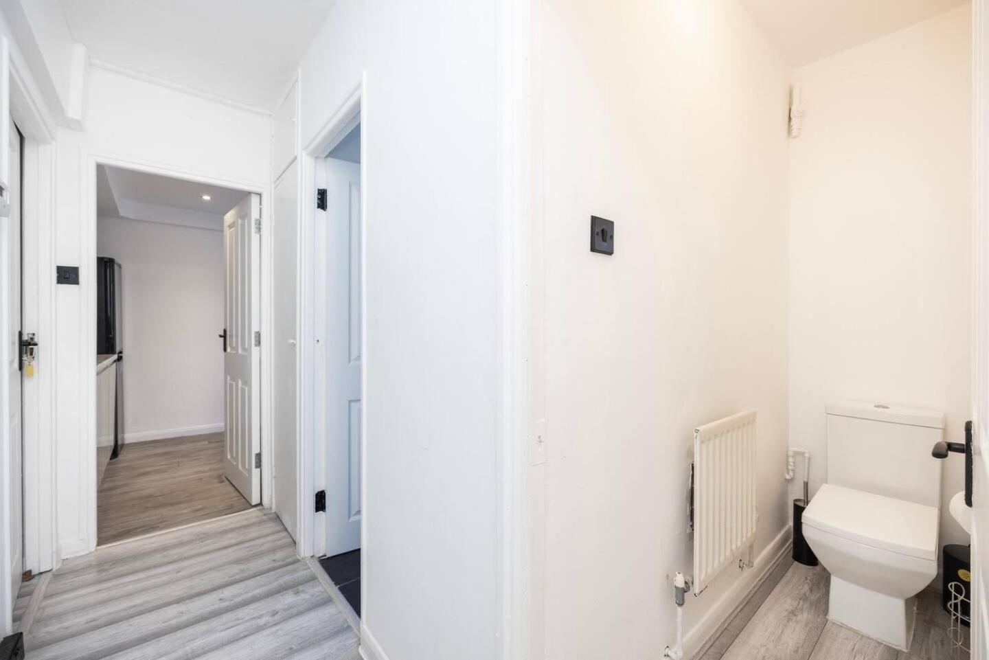 Chic Urban Perfect For Groups Of Six! London